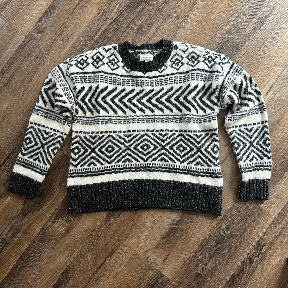 Lucky Brand Charcoal Grey and Off White Geometric Crewneck Sweater - Picture 3 of 9